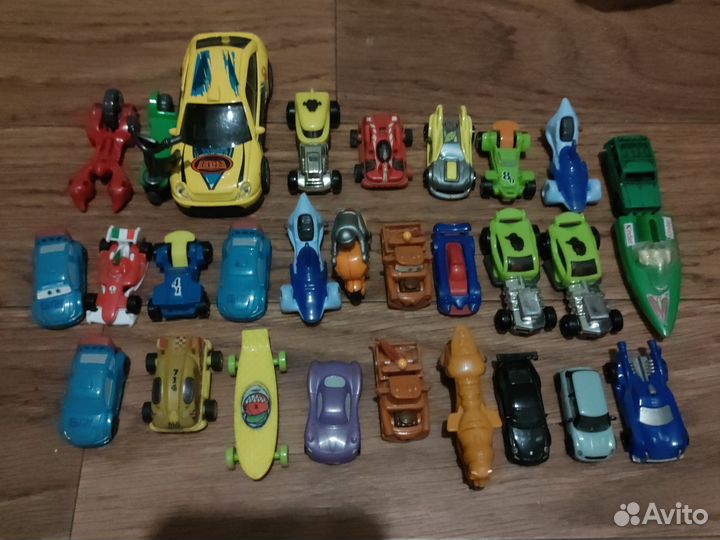 Набор маленьких машинок
