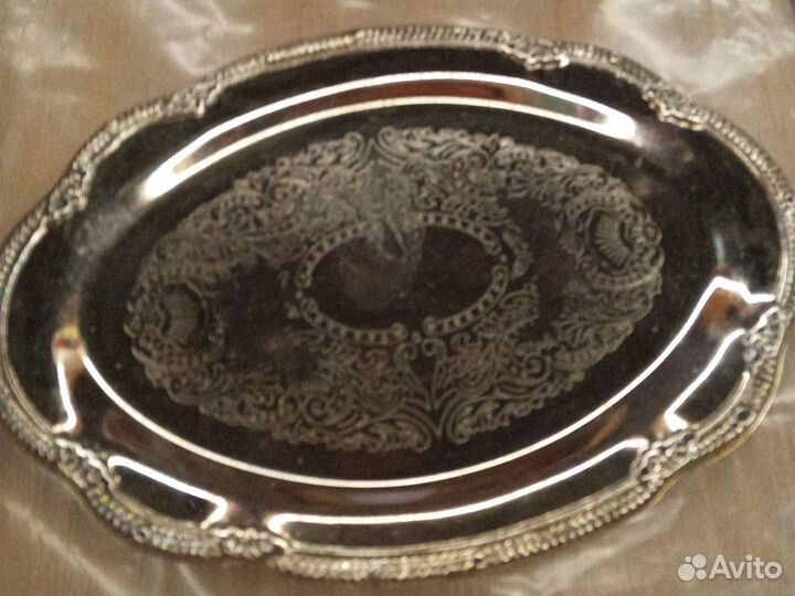 Поднос с рюмками