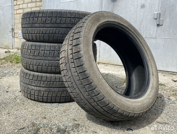 Bridgestone Blizzak Revo GZ 215/55 R17