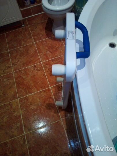 Сиденье для ванны поворотное Ortonika lux 330