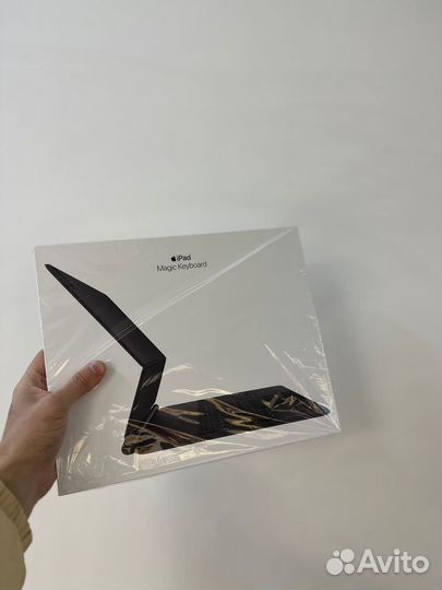 Magic Keyboard 12.9 Grey