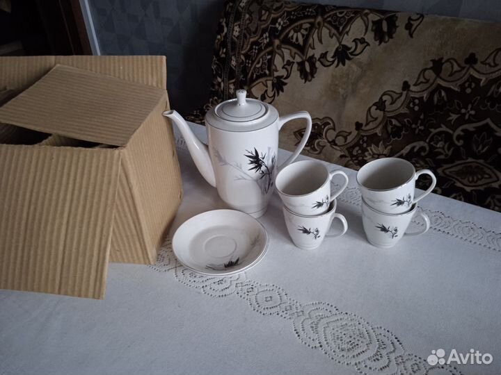 Сервиз чайный, чашки и блюдца наборы