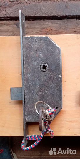 Замок врезной старинный