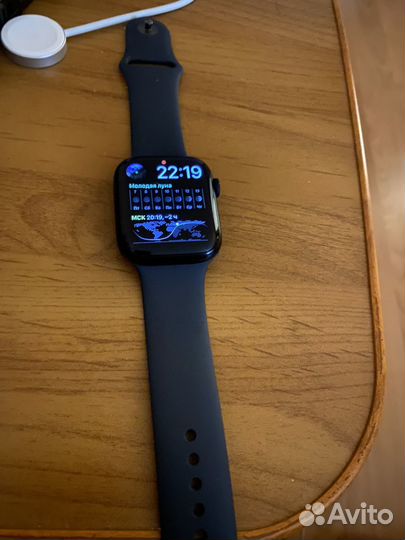Продаются часы apple watch 7 (45 mm)