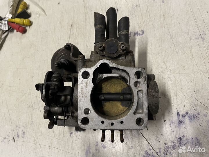 Заслонка дроссельная Toyota Carina E 1992-1997