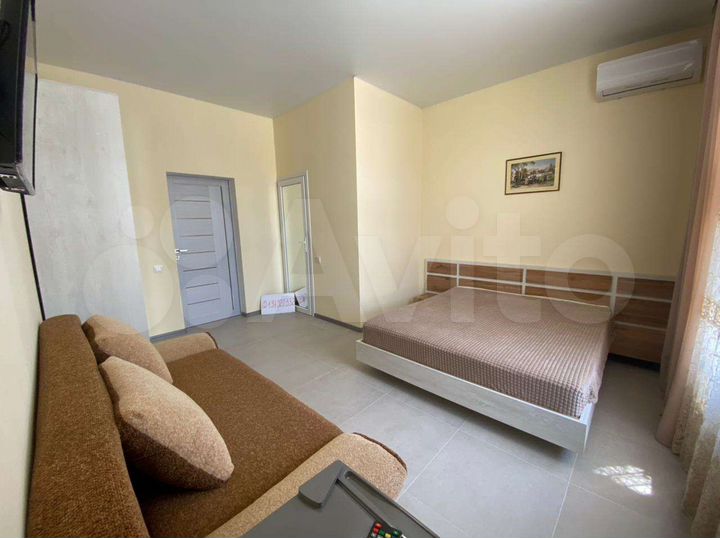 Комната 35 м², 1/3 эт.