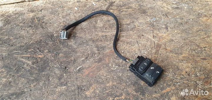 Кнопка обогрева сидений Cadillac SRX 1 2003-2009