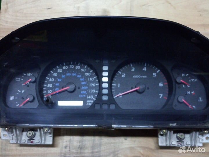 Щиток приборов Тойота