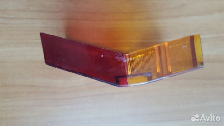 Рассеиватель верхний заднего фонаря газ 24+фонарь