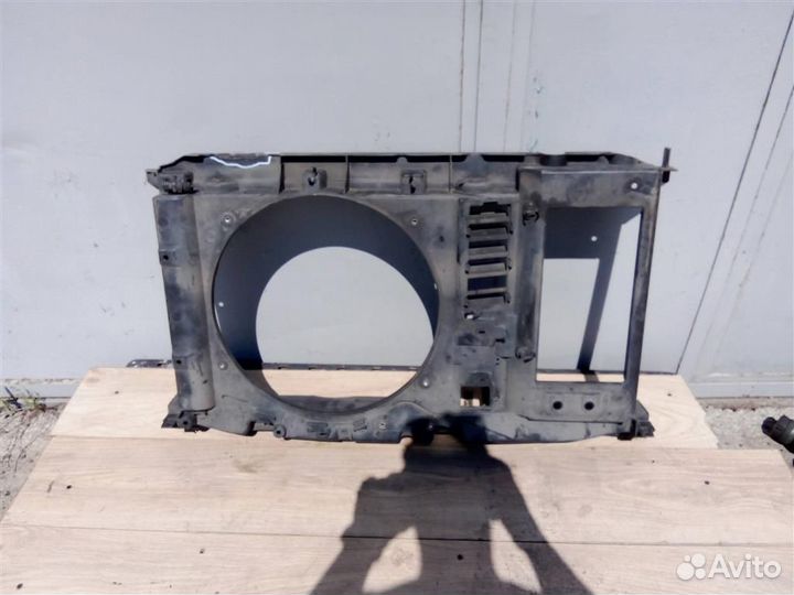 Панель передняя телевизор от Peugeot 3008 2010-20