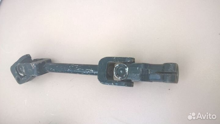 Карданчик рулевой рейки с Гур на VW Гольф-2