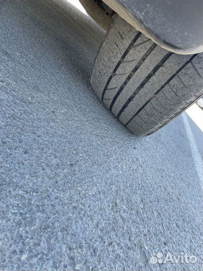 Bridgestone Dueler H/P Sport 255/50 R19 и 285/45 R19 107V