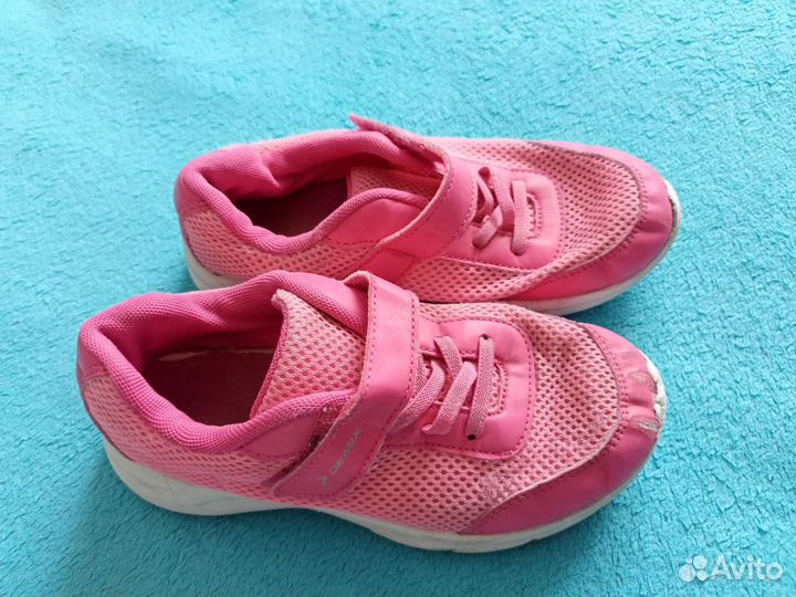 Кроссовки Декатлон 33(32) размер
