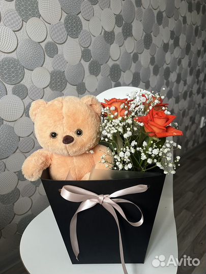 Букет с мягкой игрушкой