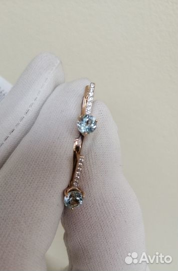 Золотые серьги с фианитом