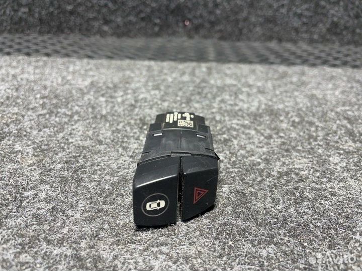 Кнопка аварийной сигнализации Bmw X5 F15 N57D30C