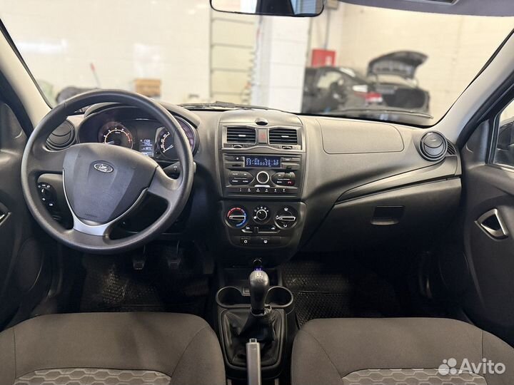 LADA Granta 1.6 МТ, 2023, 49 000 км