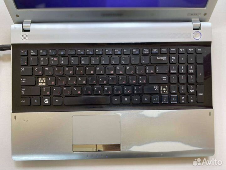 Ноутбук Samsung RV415
