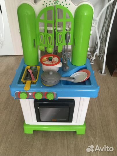Детская кухня игрушечная