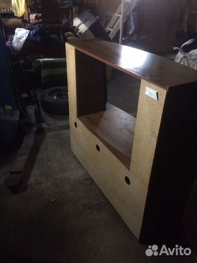 Стена для телевизора