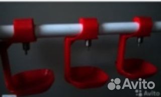 Кормушки, клетки, ниппельные поилки для птиц