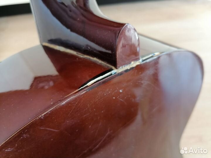 Акустическая гитара