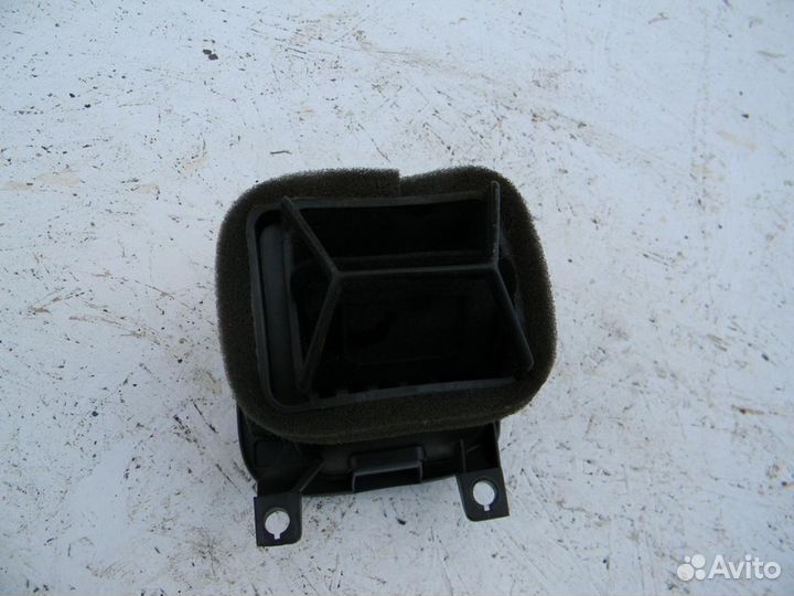 Дефлектор воздушный Almera Classic (B10) 2006-2013