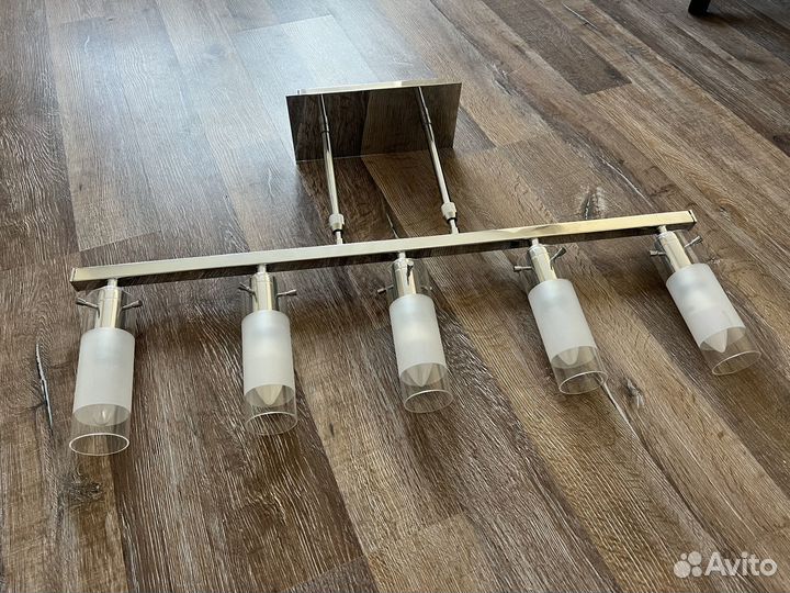 Люстра потолочная 5 лампочек