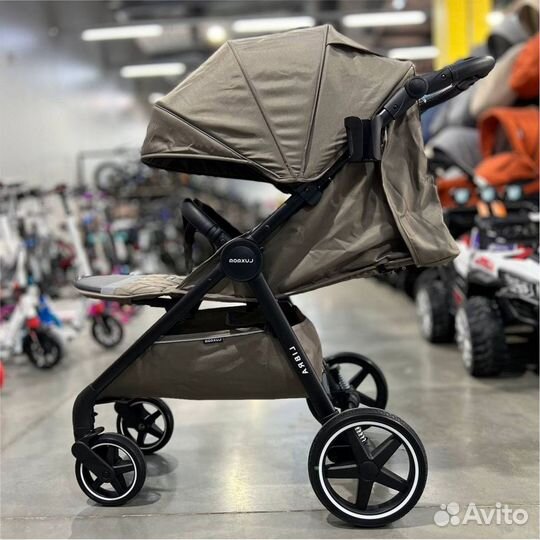 Коляска детская Luxmom