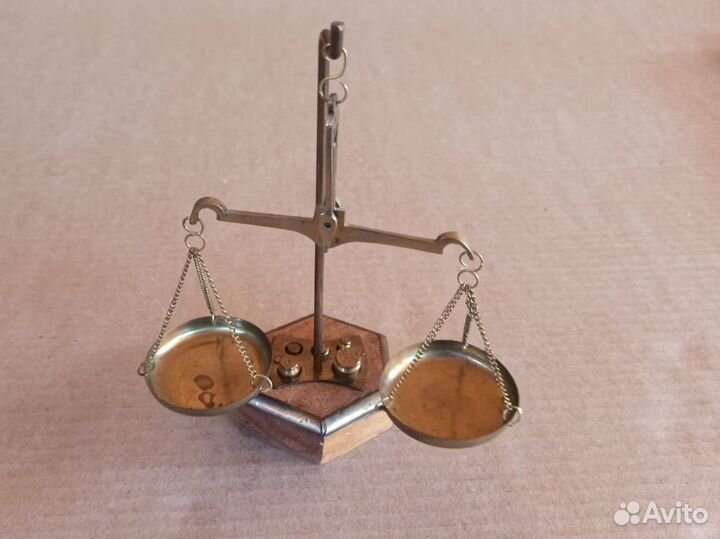 Весы аптекарские 20 грамм латунь, дерево
