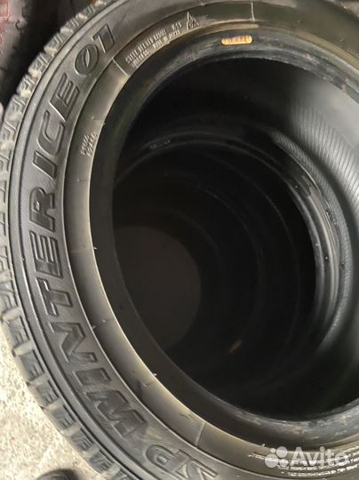 Dunlop SP Winter Ice 01 205/55 R16