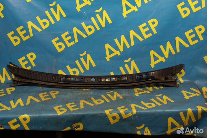 Жабо Toyota Corolla E11