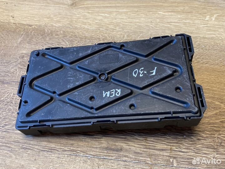 Bmw 3 f30 блок управления Rem