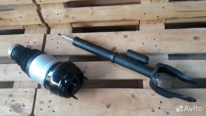 Амортизатор передний правый Mercedes W166 мl