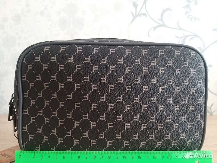 Косметичка женская новая