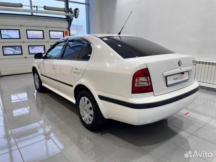 Skoda Octavia 1.6 МТ, 2010, 242 000 км