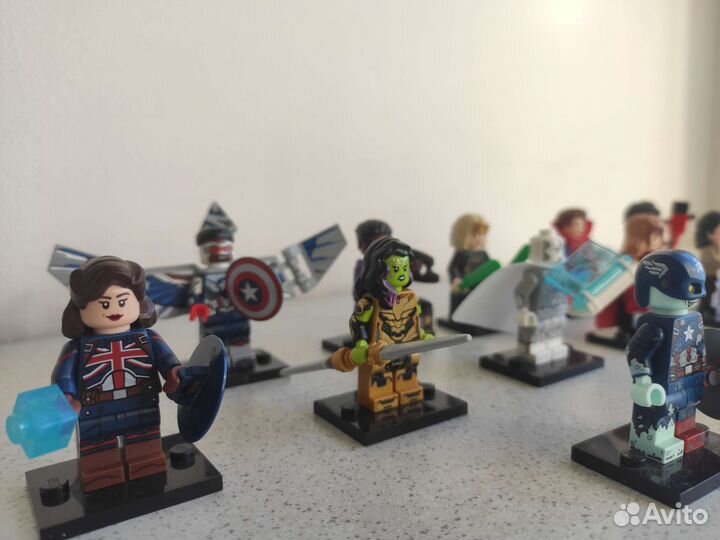 Lego minifigures marvel