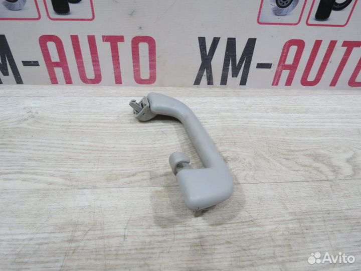 Ручка потолочная задняя правая Toyota Corolla 150