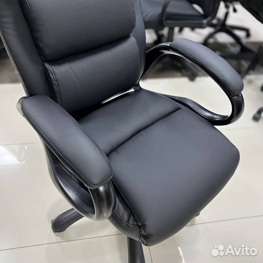 Офисное компьютерное кресло CH-S840N