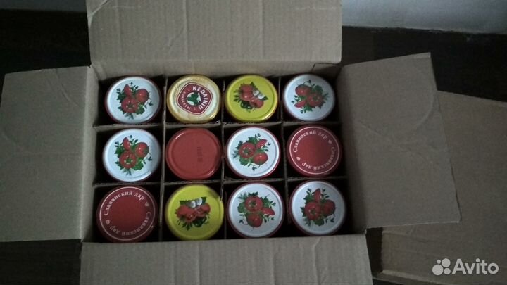 Банки с закручивающимися крышками