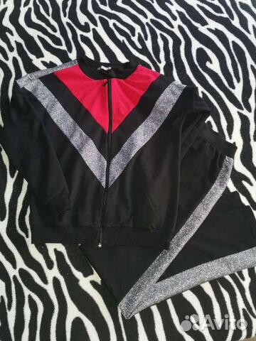 Костюм спортивный