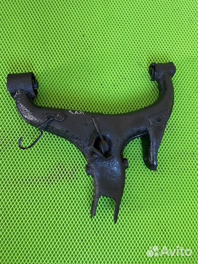 Рейндж ровер спорт 1 рычаг задний нижний левый