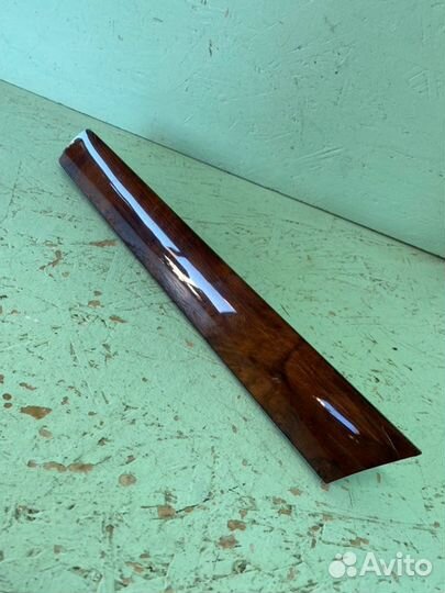 Вставка под дерево задняя правая Volkswagen