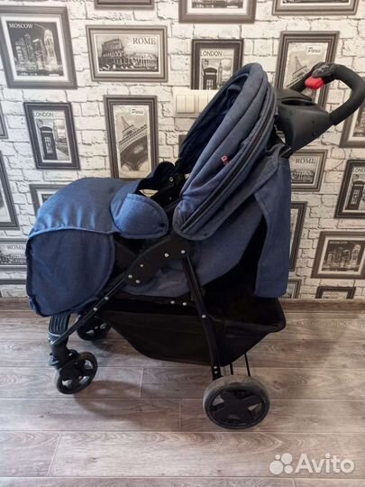 Коляска Rich family