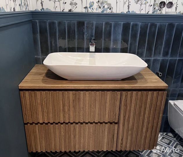 Тумба под раковину с реечными фасадами