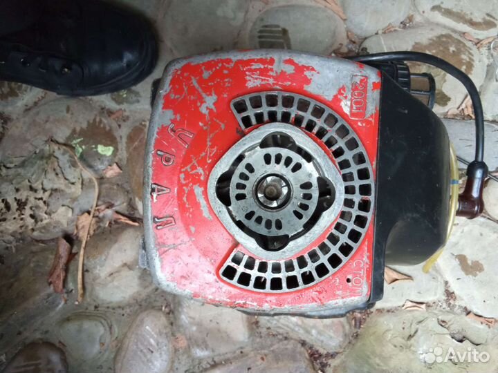 Двигатель бензопилы урал