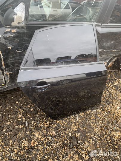 Volkswagen polo задняя правая дверь