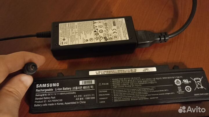 Ноутбук Samsung i3 /12GB / 120SSD+300HDD / Win10