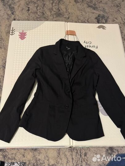 Пиджак женский 46