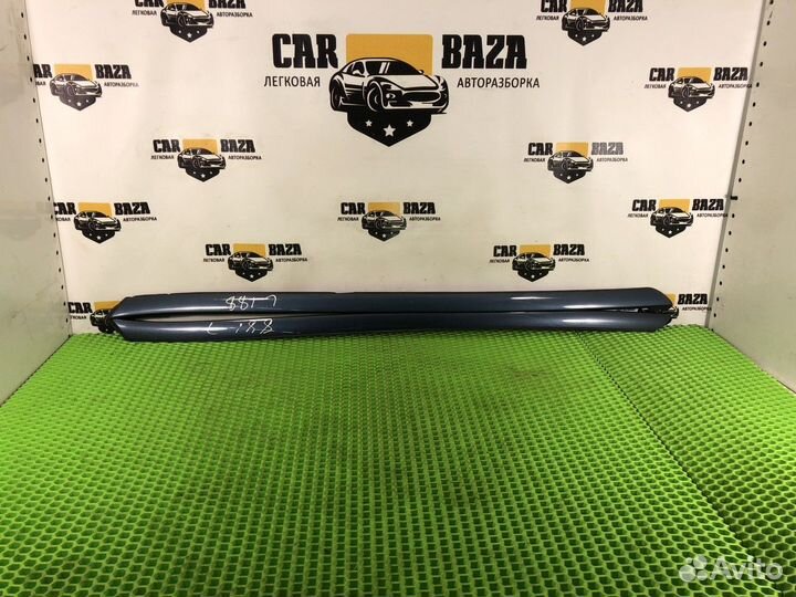 Молдинги лобового стекла Volvo XC60